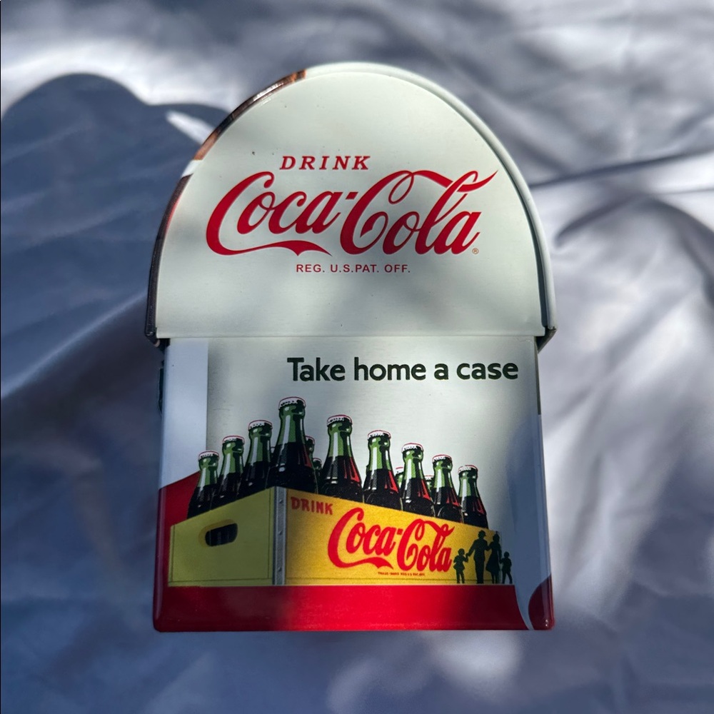 Coca-Cola Red and White Tin Box with Classic Design - Picture 4 of 5